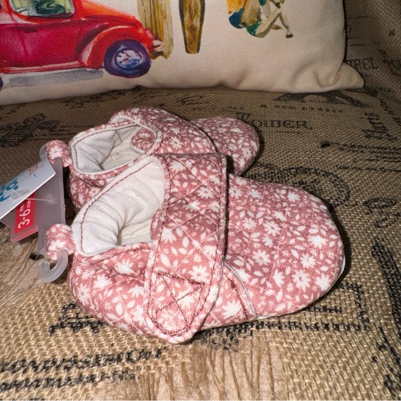 Carter'S NWT! Just One You Baby White/Red Quilted Construction Slippers - Picture 4 of 8